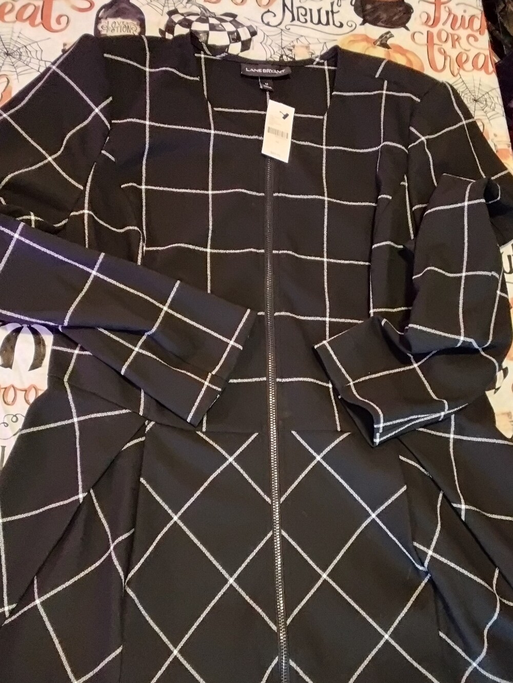 Lane Bryant Women's Size 14 Black White Grid Zip Front skirted Blazer New w tags